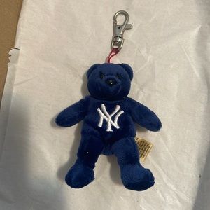 NY YANKEES KEYCHAIN PLUSH BEAR